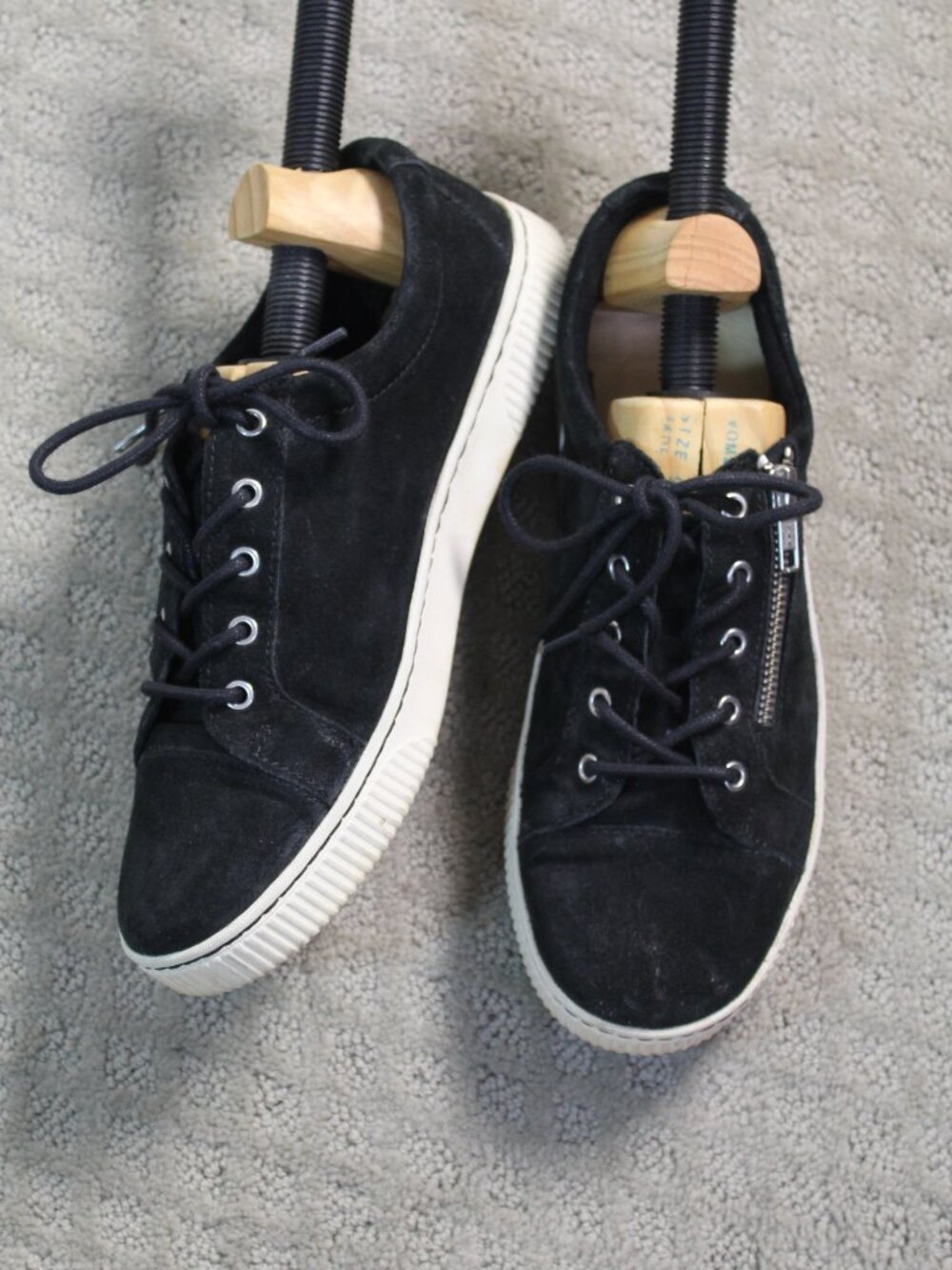 BORN Paloma Women's Size 9 Sneaker in Black Suede w Zippers - No Insoles
